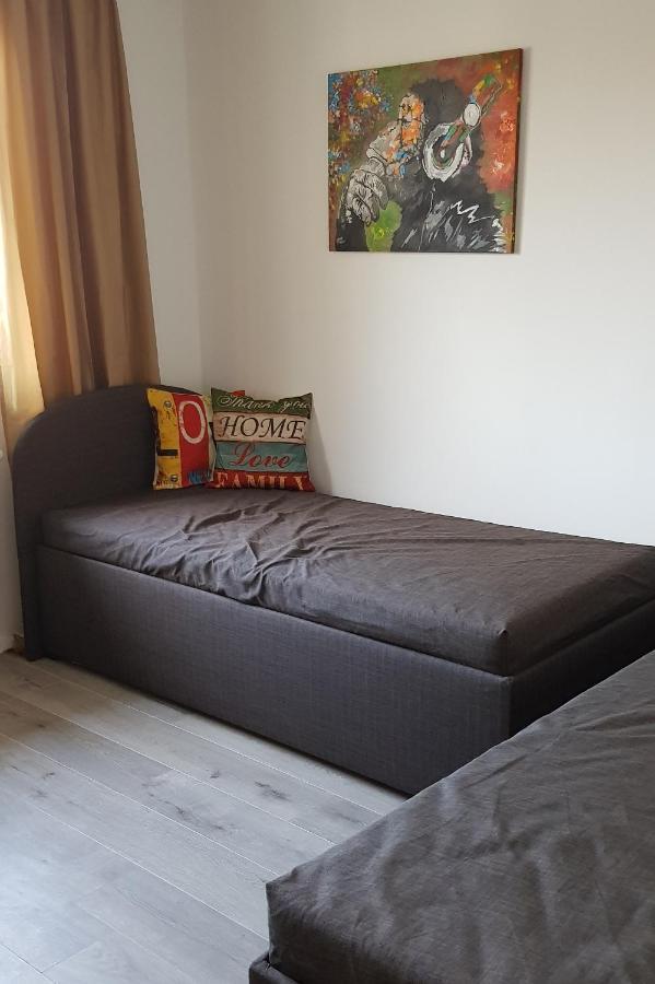 Ferienwohnung In Birkenwerder Mit Balkon エクステリア 写真